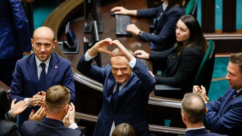 Polen: Mit Popcorn im Kino den Regierungswechsel gucken Polens Parlament hat den früheren Oppositionsführer Donald Tusk zum künftigen Regierungschef bestimmt.