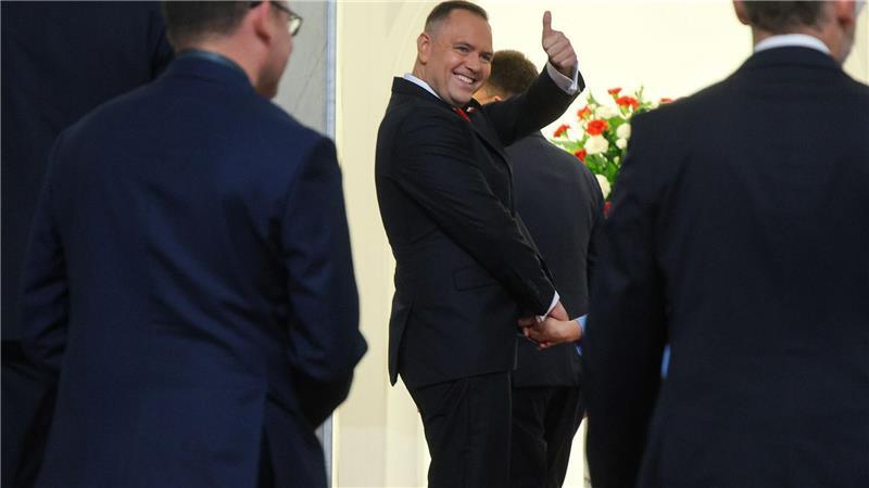 Polens neuer Präsident Karol Nawrocki vereidigt Polens neuer Präsident Karol Nawrocki hat den Amtseid abgelegt. (Foto aktuell)