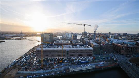 Polizei-Angestellte sollen Falschparker in der Hamburger Hafencity betrogen haben. 