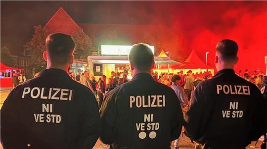 Polizei: So lief der erste Abend des Stader Altstadtfests.