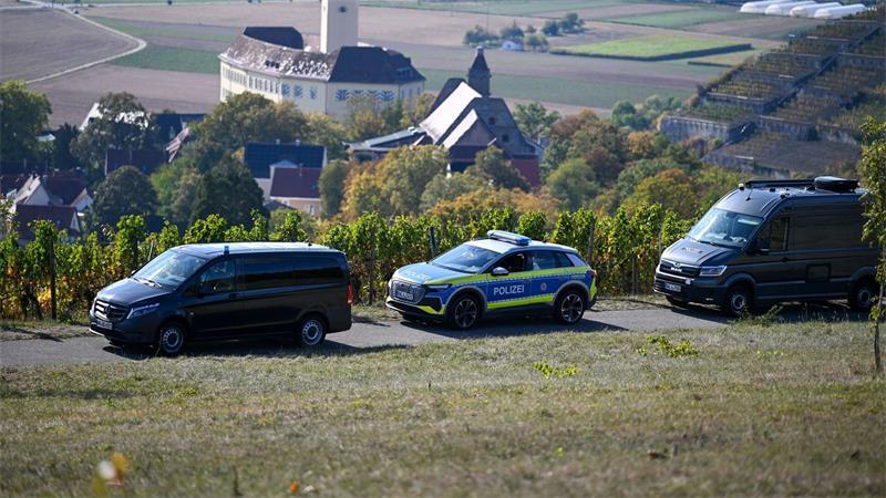 Polizei und Experten haben die Ermittlungen aufgenommen.