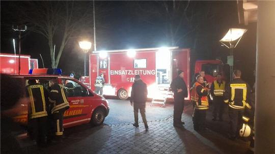 Polizei und Rettungskräfte suchen nach einem zweijährigen Jungen.