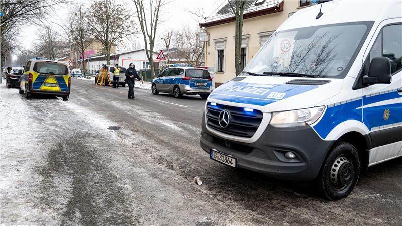 Polizeieinsatz Ende Januar 2025 in Berlin-Weißensee, nachdem Schüsse auf einen Mann abgefeuert wurden.