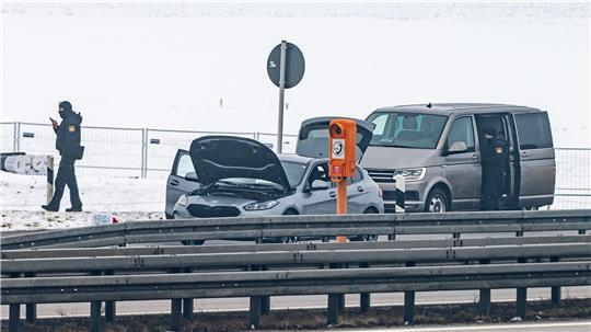 Polizisten hatten den Wagen nachts auf der Autobahn 3 bei Wiesent (Landkreis Regensburg) gestoppt. 