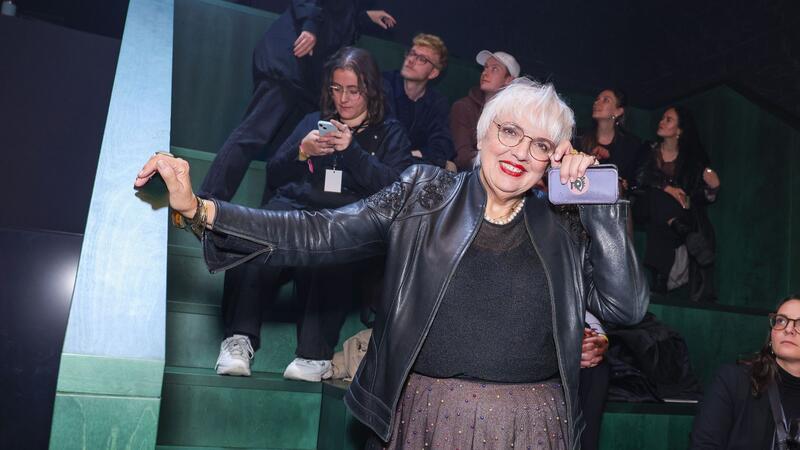 Musikpreis Polyton - Von Künstlern für Künstler „Polyton orientiert sich an Qualität, nicht an Quantität“, sagt Claudia Roth bei der Verleihung des Polyton-Musikpreises in Berlin.