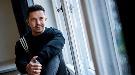 Popstar Nico Santos wird im kommenden Jahr erstmals Vater und will deshalb in den nächsten Monaten etwas kürzertreten.