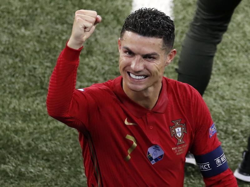 Portugals Cristiano Ronaldo jubelt nach dem Spiel gegen Frankreich. Foto: Laszlo Balogh/POOL AP/dpa