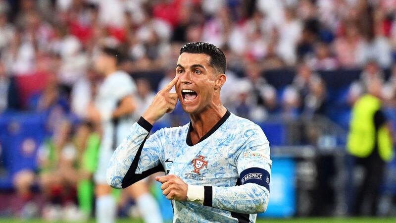 „Wie die Löwen“: Georgien feiert historischen Sieg Portugals Superstar Cristiano Ronaldo haderte viel.