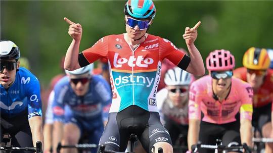 Positiv und raus: Maxim Van Gils verlässt die Tour de France.