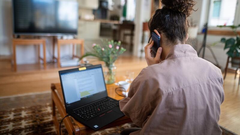Digitalisierung rettet Konjunktur während Corona-Pandemie Positive Effekte auf die Wirtschaft konnten während der Corona-Pandemie dank Home-Office und E-Commerce verzeichnet werden.