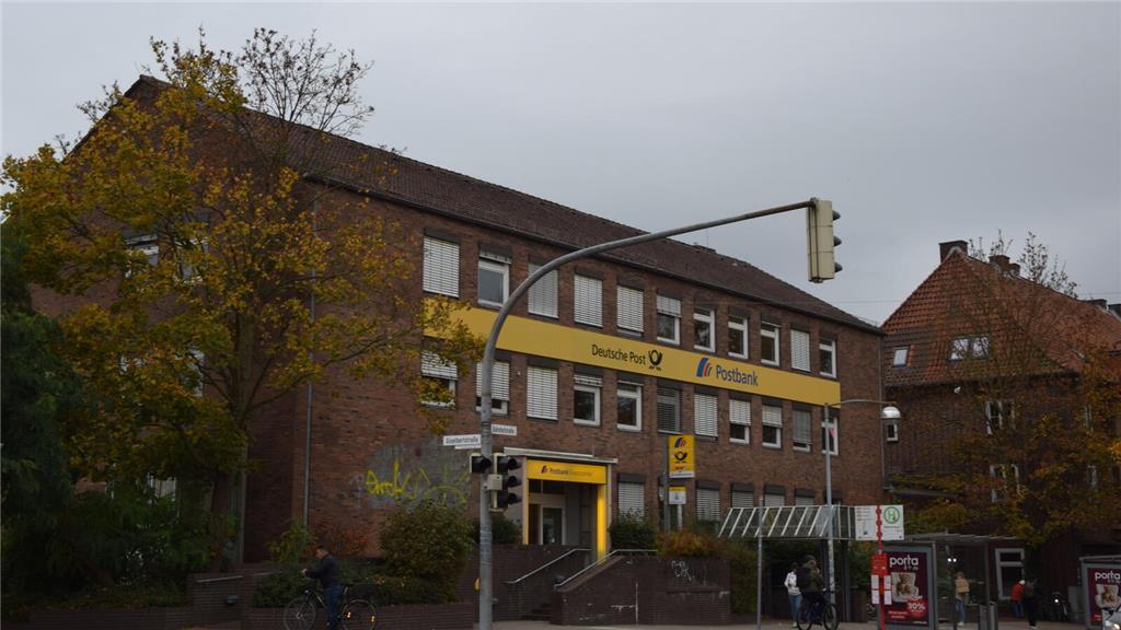 Postdienstleistungen werden immer noch in dem Gebäude an der Bahnhofstraße 58 ge...
