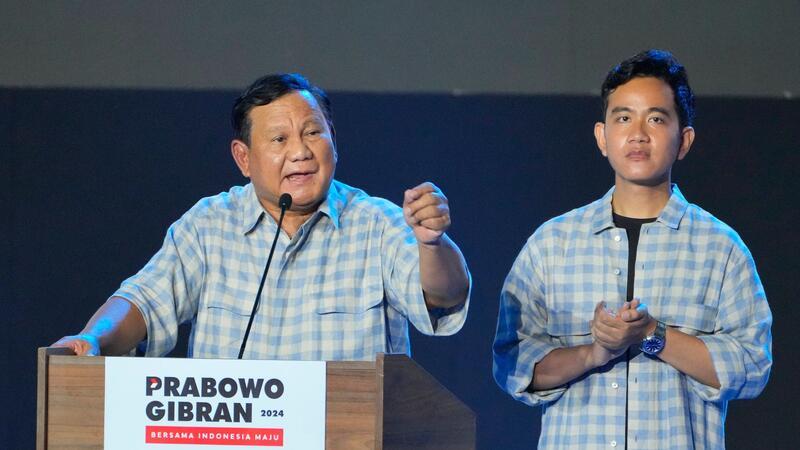 Indonesien: Offizielle Zahlen bestätigen Sieg von Prabowo Prabowo Subianto (l), der Ex-Schwiegersohn des früheren Diktators Suharto, hatte sich bereits zum Wahlsieger erklärt, nachdem inoffizielle Schnellauszählungen ihm schon in den Stunden nach der Wahl einen überragenden Sieg prophezeit hatten.