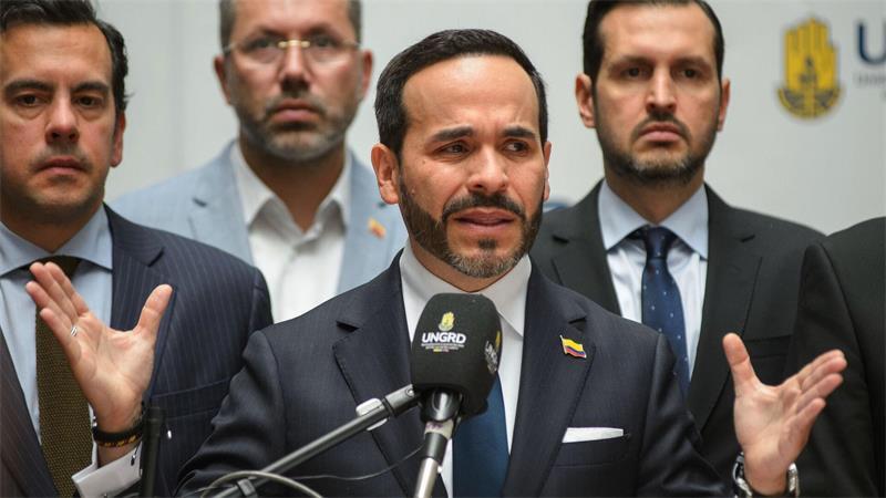 Retter in Kolumbien suchen nach Überlebenden des Erdbebens Präsident De la Espriella trat erst am Freitag sein Amt an.