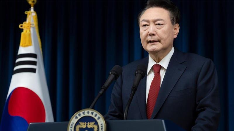 Südkorea: Ex-Verteidigungsminister verhaftet Präsident Yoon Suk Yeol bleibt vorerst im Amt.