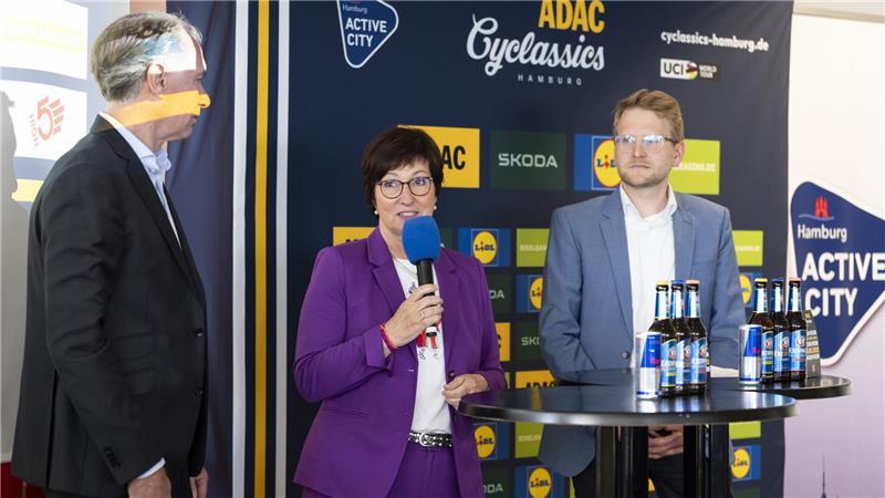 Pressekonferenz im Buxtehuder Stadthaus: Bürgermeisterin Katja Oldenburg-Schmidt freut sich auf die Cyclassics.