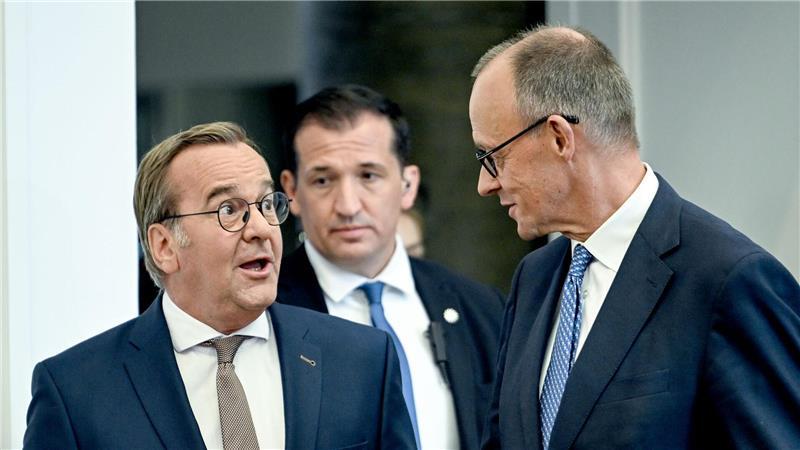 Neuer Wehrdienst auf dem Weg - Pistorius: „Riesenschritt“ Pressekonferenz nach Kabinettssitzung im Bendlerblock