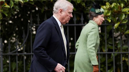 Prinz Andrew gilt wegen seiner Verwicklung in einen Missbrauchsskandal als schwarzes Schaf der Royal Family. (Archivbild).