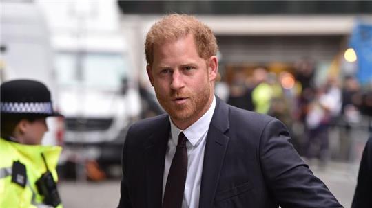 Prinz Harry  war umgehend nach London gereist, nachdem der Palast am Montag die Öffentlichkeit über die Krebsdiagnose des 75-Jährigen informiert hatte. (Archivbild)
