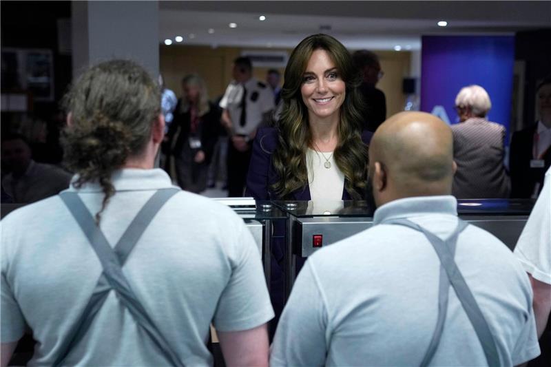 Prominenter Besuch wirft Schlaglicht auf marode Gefängnisse Prinzessin Kate besucht das Gefängnis HMP High Down in Sutton.