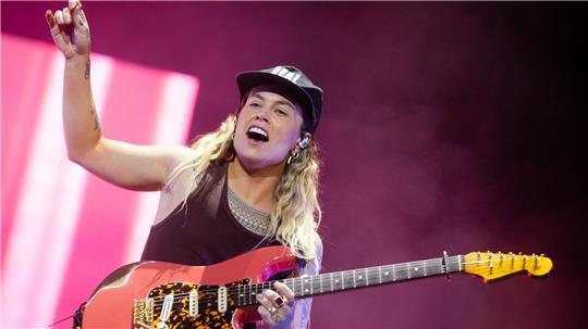 Probleme mit der Stimme: Tash Sultana verschiebt Tour (Archivbild)