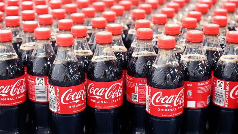 Produkte von Coca-Cola werden bei den Aktionen besonders häufig reduziert und beworben. (Symbolbild)