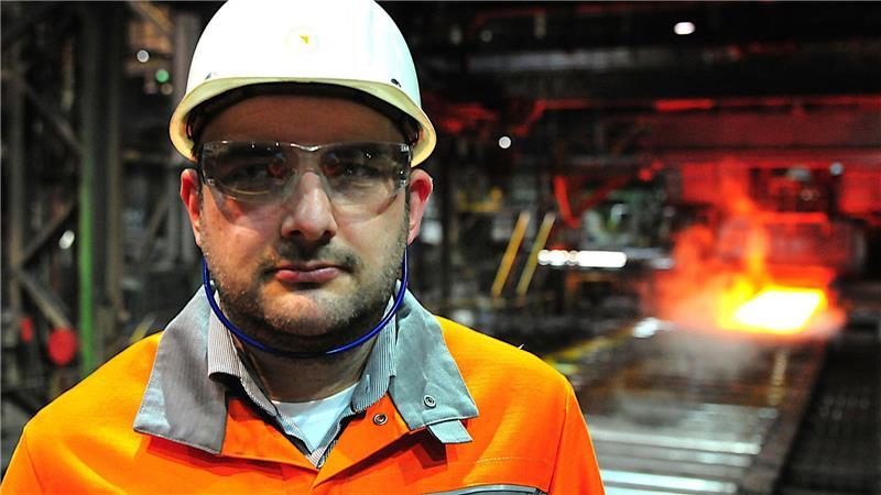 Produktionsleiter Felix Bothmann: „Der Stahl darf sich verformen aber er darf nicht versagen.“