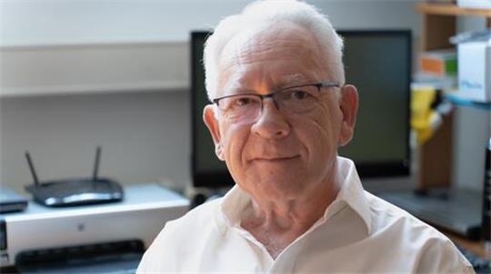 Professor Dr. Jan W. Konturek ging nach mehr als 25 Jahren als Chefarzt der Klinik für Innere Medizin, Gastroenterologie, Stoffwechsel- und Infektionskrankheiten in den Ruhestand.