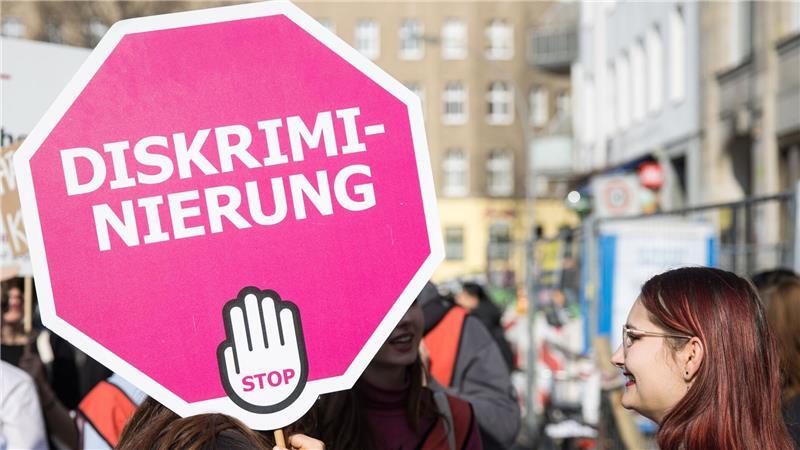 Programme gegen Diskriminierung sieht US-Präsident Trump als Auswuchs der „Gender-Ideologie“. (Archivbild)