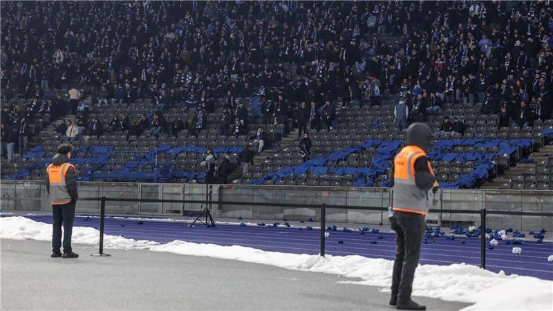 Protest der Hertha-Fans im Olympiastadion. 