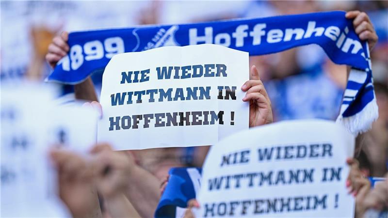 Bilder des Tages Proteste gegen Hoffenheim-Berater Wittmann gehen weiter