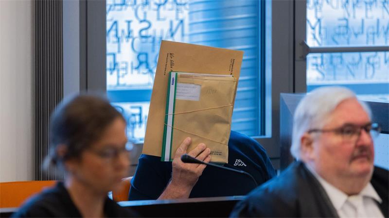 Prozess beginnt mit Geständnis