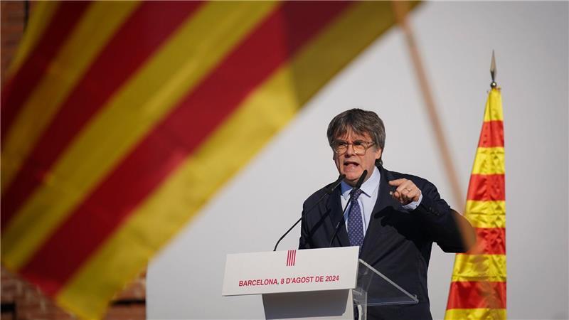 Puigdemont lebt seit Jahren im Exil - er könnte aber Spanien in eine Krise stürzen. (Archivbild)