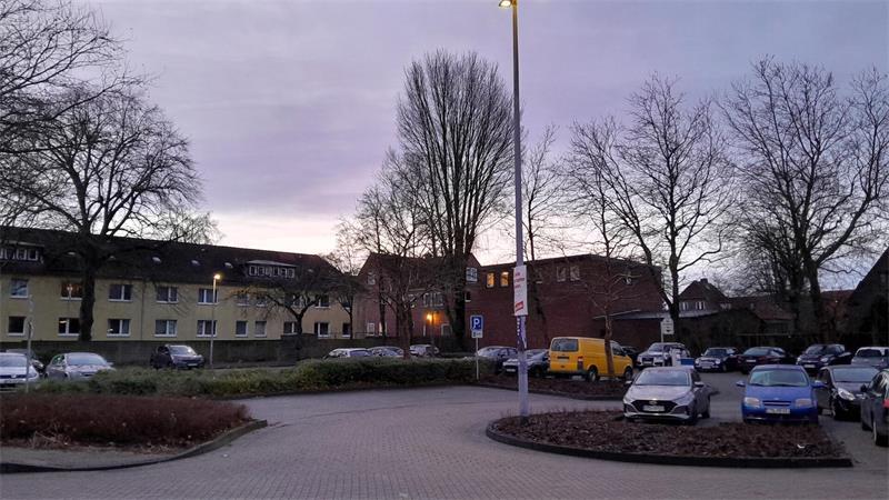 Radfahrer, die aus Richtung Parkplatz an der Hansebrücke kommen, werden über die Brinkstraße umgeleitet. (Archivbild)
