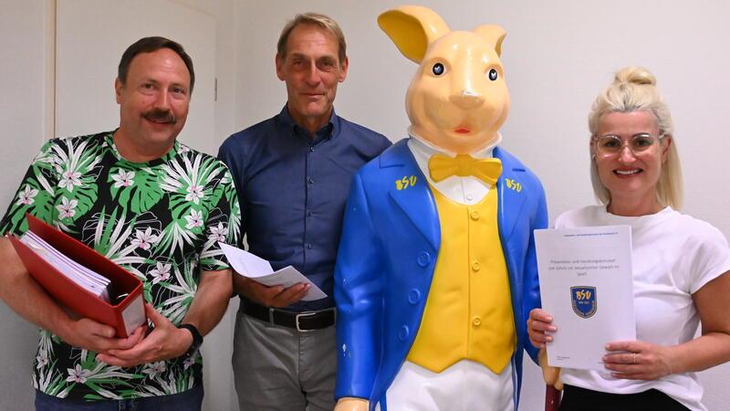 Ralf Kappel, Stefan Hebecker und Nina Djafari (von links) vom BSV.