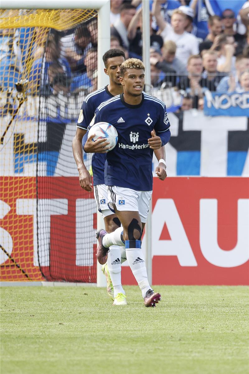 HSV-Stürmer Königsdörffer wechselt – Künftig für Ghana statt für Deutschland Ransford Königsdörfer war zuletzt im Pokal doppelt erfolgreich für den HSV. Foto: dpa-Bildfunk