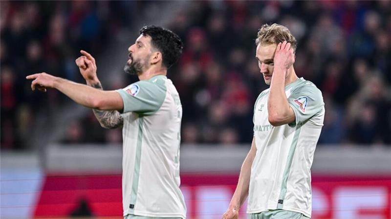 Bremer Frust sitzt tief: „Können uns nur entschuldigen“ Ratlos: Werder Bremen befindet sich in einem Negativstrudel.