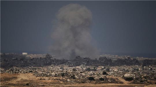 Rauch steigt auf nach einem israelischen Militärschlag im nördlichen Gazastreifen. 