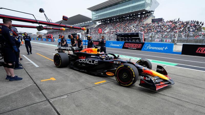 Verstappen sichert sich in Japan die Pole Position Red Bull-Pilot Max Verstappen wird beim Großen Preis von Japan von der Pole Position starten.