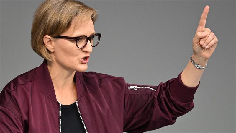 Redner mehrerer Fraktionen dankten den Grünen dafür, dass sie eine Aktuelle Stunde zum Thema KI-Regulierung aufgesetzt hatten.