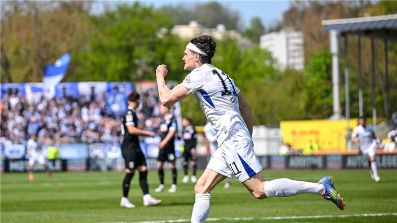 Hertha-Coup: Schlüsselspieler Reese verlängert in Berlin Reese ist bei Hertha der Dreh- und Angelpunkt.
