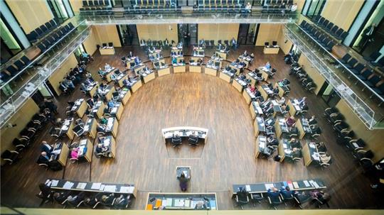 Regelsätze für Bürgergeld und Sozialhilfe steigen. Der Bundesrat stimmte einer entsprechenden Verordnung der Bundesregierung zu.