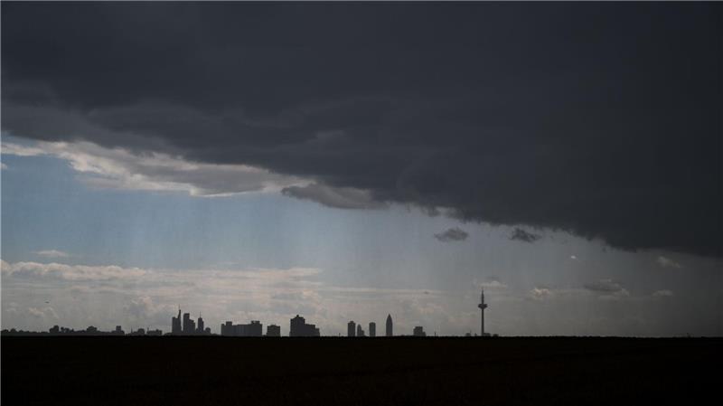 Regen, Regen, Regen: Der Juli in Deutschland war insgesamt zu nass. (Symbolfoto) 