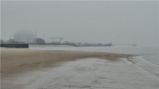 Regen und Sturmböen sollen laut Deutschem Wetterdienst am Mittwoch im Kreis Stade vorherrschen. (Archivbild)