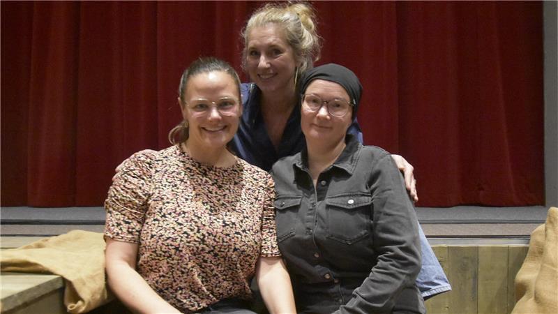 Regie führten Ines Moschner, Regina Weber und Katharina Mumm.