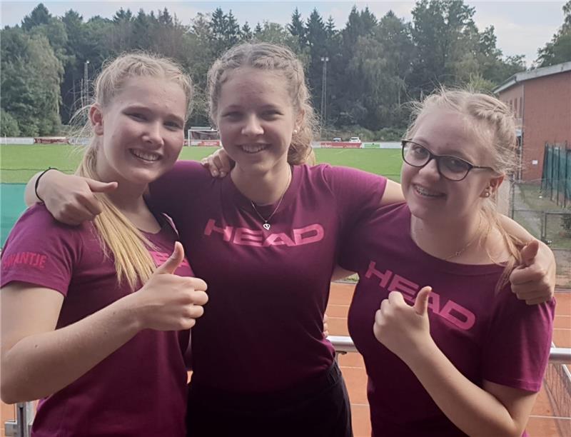 Regionalmeister Süderelbe: Die B-Juniorinnen Swantje Borchardt, Lea Prott und Shawna Liehr (von links). Foto: privat