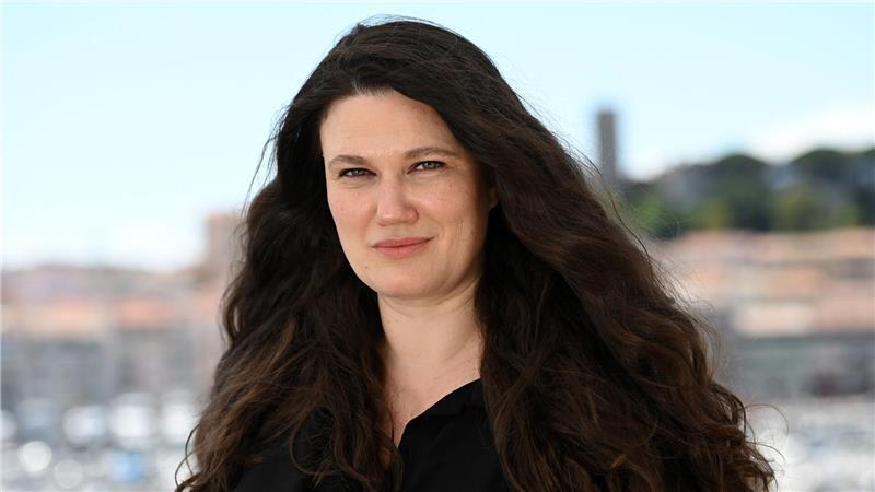 Regisseurin Mascha Schilinski nimmt mit ihrem Film „In die Sonne schauen“ eine Oscar-Hürde. (Archivbild)