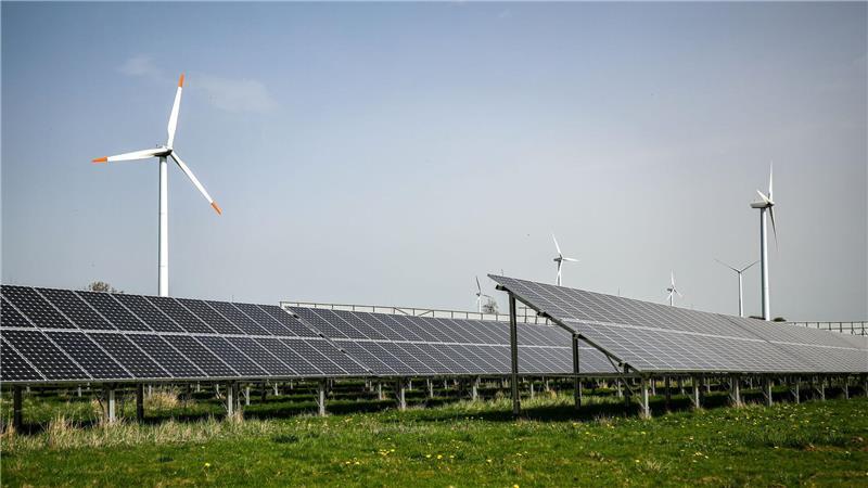 Reiche zur Energiewende: „Kosten müssen runter“ Reiches Amtsvorgänger Robert Habeck hatte mit verschiedenen Maßnahmen den Ausbau des Ökostroms vor allem aus Wind und Sonne vorangetrieben.n(Symbolbild)