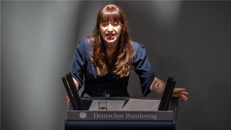 Merz im Verteidigungsmodus: Reformen sind kein Kahlschlag Reichinnek bleibt bei Kritik an Sozialreformen.