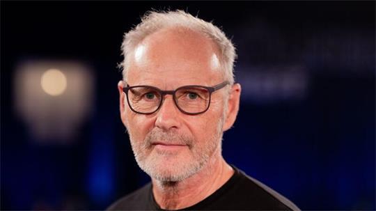 Reinhold Beckmann wird im November in Fredenbeck aus seinem Buch lesen. Der Vorverkauf startet bald.