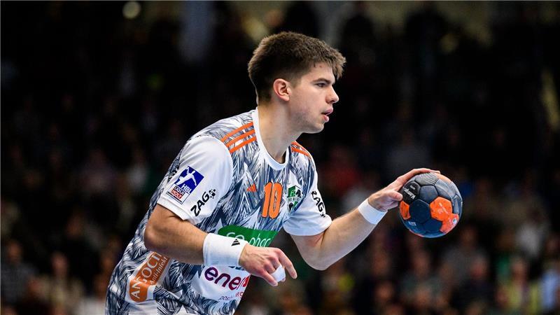 Renars Uscins und die TSV Hannover-Burgdorf spielten in Schweden.